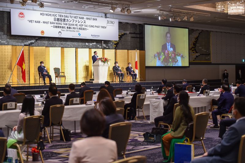 Việt Nam và Nhật Bản trao đổi các thỏa thuận hợp tác trị giá hàng tỷ USD