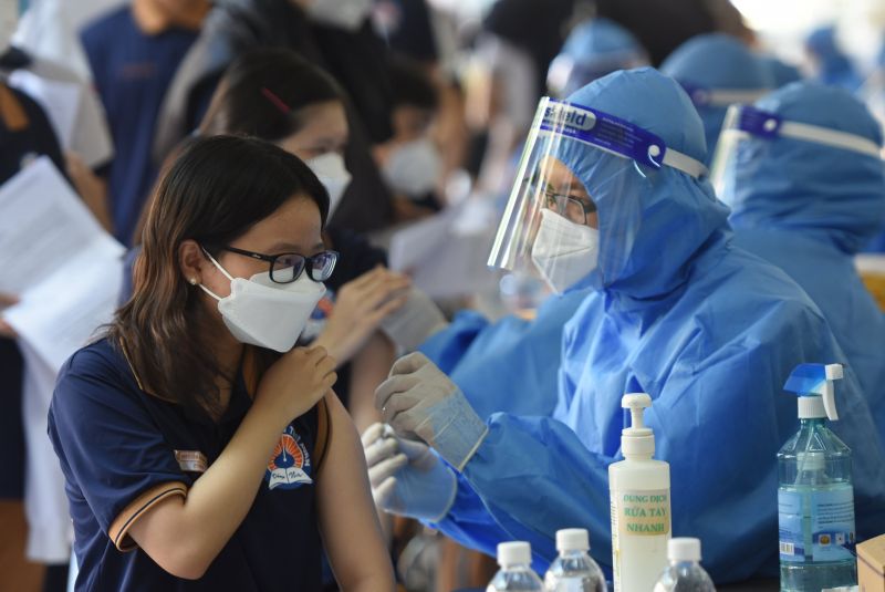 Tiêm vắc xin phòng Covid-19 cho học sinh ở TP. Biên Hòa