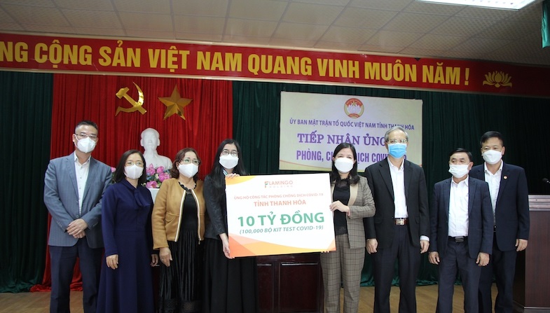 Tập đoàn Flamingo Holding trao tặng tỉnh Thanh Hoá 100.000 bộ kit xét nghiệm Covid-19