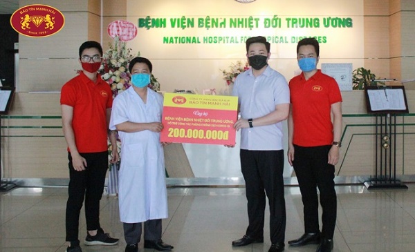 Công ty Vàng bạc đá quý Bảo Tín Mạnh Hải chung tay đẩy lùi Covid-19