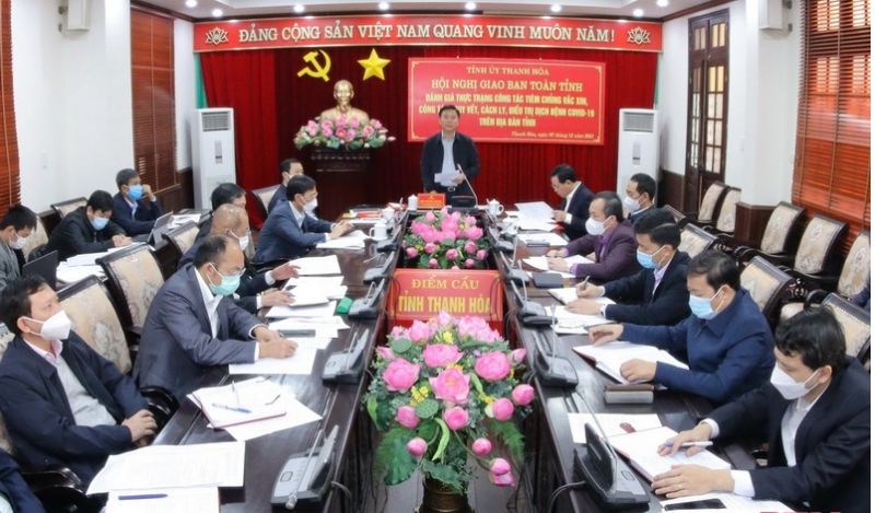 Thanh Hóa đánh giá công tác tiêm chủng vắc xin, truy vết, điều trị dịch bệnh Covid-19