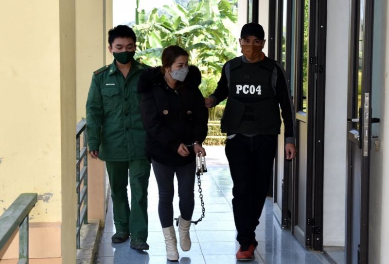 Vận chuyển ma túy thuê để lấy tiền tiêu xài