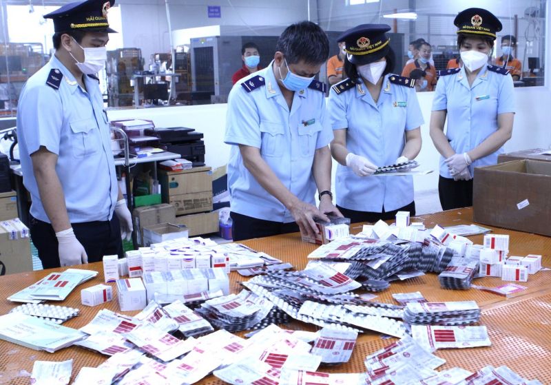 Rao bán thuốc điều trị Covid-19 trên mạng xã hội, cơ quan chức năng vào cuộc