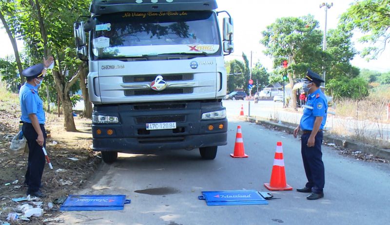 Bình Dương tăng cường công tác kiểm soát tải trọng xe dịp cuối năm