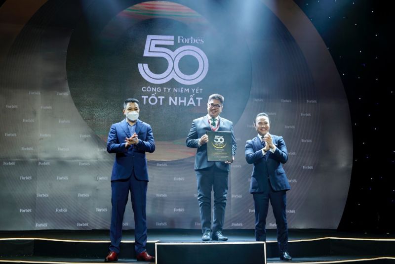Thương hiệu Novaland được vinh danh trong Top 50 công ty niêm yết tốt nhất năm 2021 tại lễ trao giải do Tạp chí Forbes tổ chức