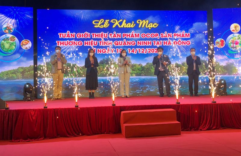 Lễ khai mạc Tuần hàng OCOP tỉnh Quảng Ninh và trái cây, nông sản các tỉnh, thành phố tại Hà Nội năm 2021