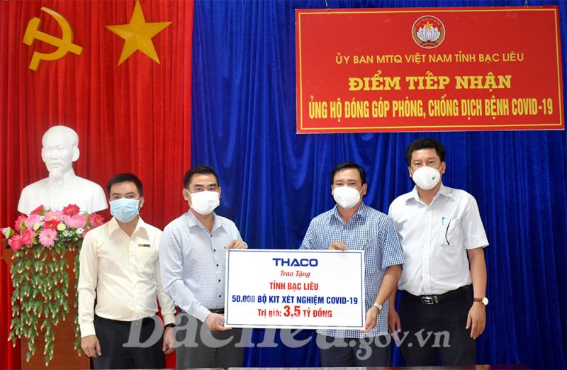 Bạc Liêu tiếp nhận vật tư y tế hỗ trợ công tác phòng, chống dịch Covid-19