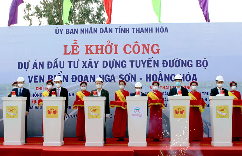 Khởi công dự án đầu tư xây dựng tuyến đường bộ ven biển tại Thanh Hóa