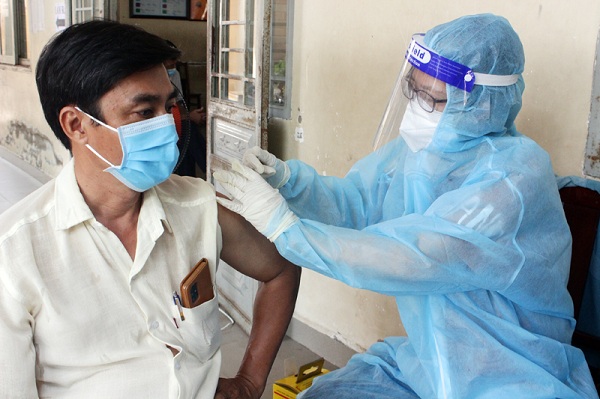 Tiêm vắc xin phòng Covid-19 tại tỉnh Đồng Nai