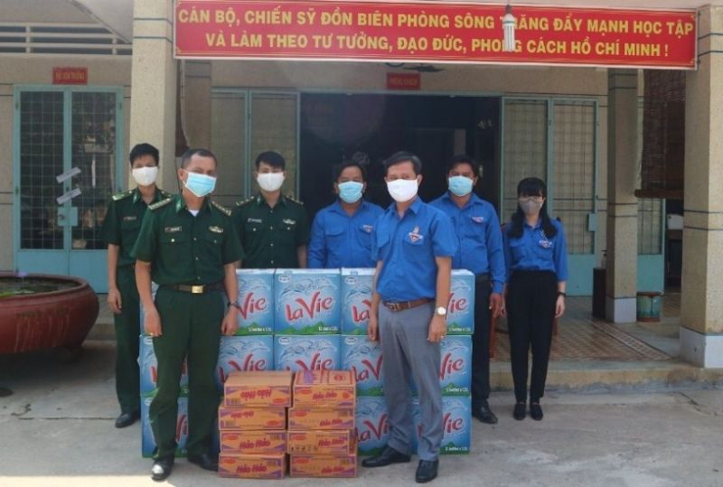 Chủ động tiếp sức tuyến đầu chống dịch