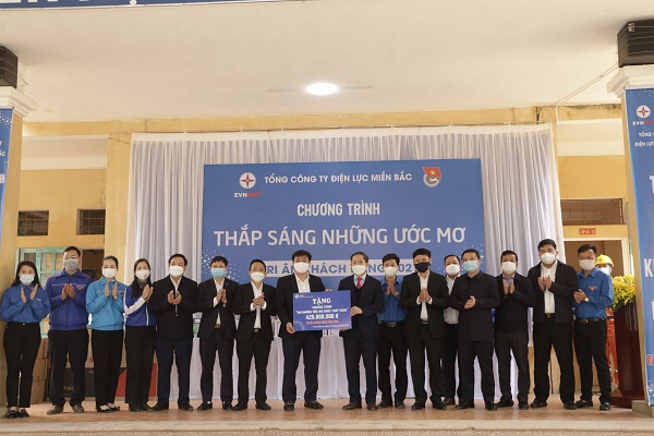 EVNNPC thực hiện Tháng tri ân khách hàng tại Tuyên Quang