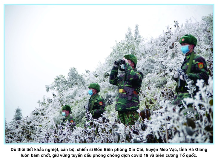 Cán bộ Đồn Biên phòng Xín Cái, BĐBP Hà Giang bám chốt phòng, chống dịch Covid-19 và tuần tra biên giới trong giá lạnh. Ảnh: BTC cung cấp