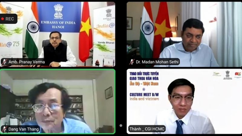 Sự kiện trực tuyến nhận được sự quan tâm, tham gia của nhiều chuyên gia nghiên cứu của Việt Nam và Ấn Độ cùng các giảng viên, sinh viên các trường đại học tại TPHCM. Ảnh chụp màn hình