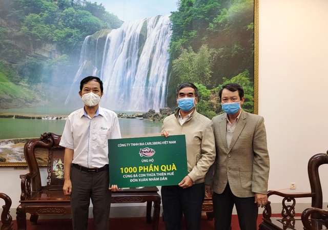 Trao tặng 1000 phần quà ở tỉnh Thừa Thiên Huế