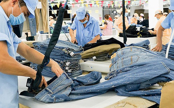 Lao động thời vụ không được làm thêm quá 12 giờ/ngày