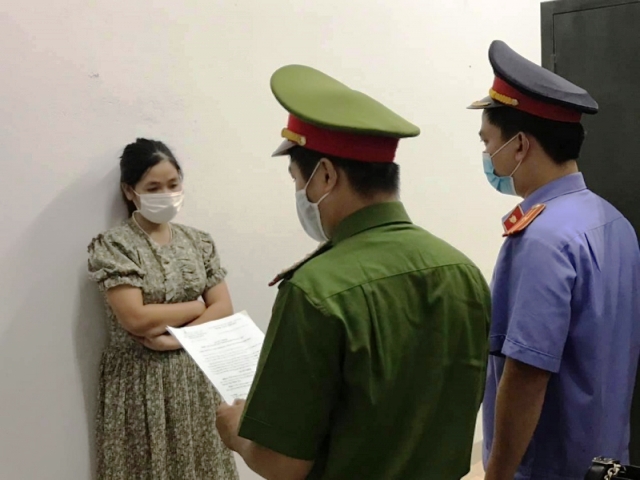 Nguyễn Thị Thuỷ Tiên (phường Vỹ Dạ) bị bắt vì lừa đảo tiêm vắc xin