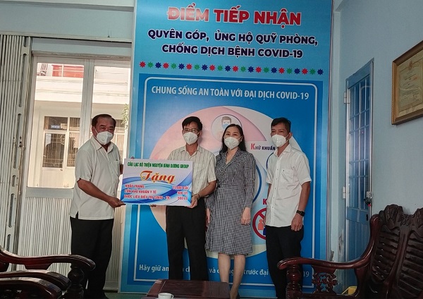 Cà Mau tiếp nhận vật tư y tế ủng hộ Qũy Phòng, chống dịch bệnh Covid-19