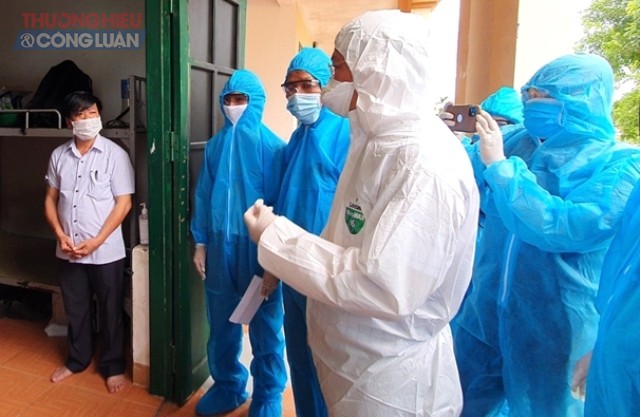 Lãnh đạo tỉnh Quảng Nam đến kiểm tra cơ sở cách ly y tế tập trung trên địa bàn tỉnh.