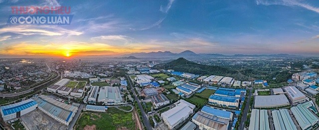 Tỉnh công nghiệp phát triển Vĩnh Phúc đang dần hiện hữu (Khu công nghiệp Khai Quang, thành phố Vĩnh Yên). Ảnh: Khánh Linh