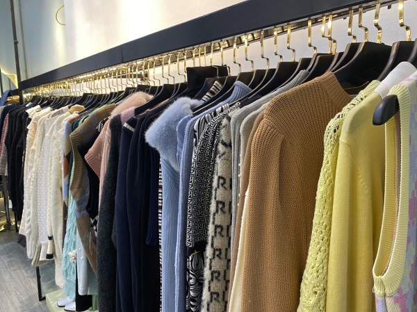 Lợi nhuận thu từ bán đồ không rõ nguồn gốc, xuất xứ có phải là bất hợp pháp không?