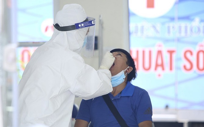 Hà Nội thêm 1.704 ca mắc Covid-19 trong ngày 21/12