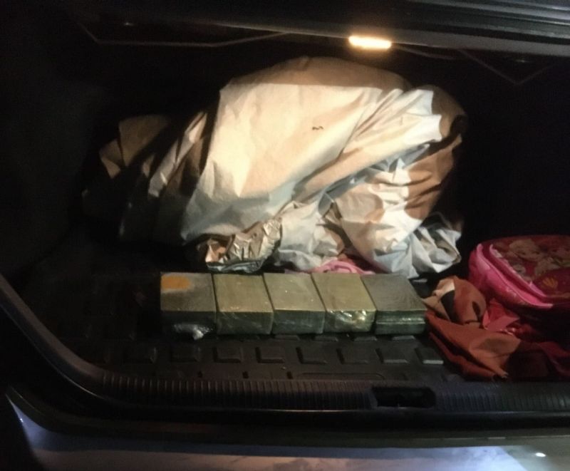 Cao Bằng: Bắt giữ đối tượng vận chuyển trái phép 10 bánh heroin