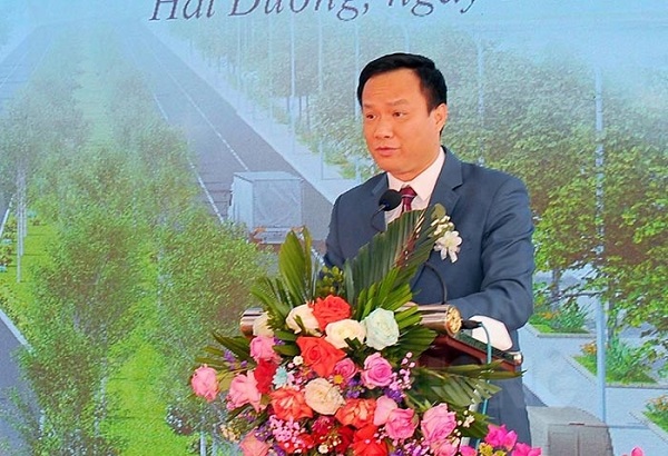 Chủ tịch UBND tỉnh Triệu Thế Hùng phát biểu tại buổi lễ khởi công xây dựng đường Vành đai 1