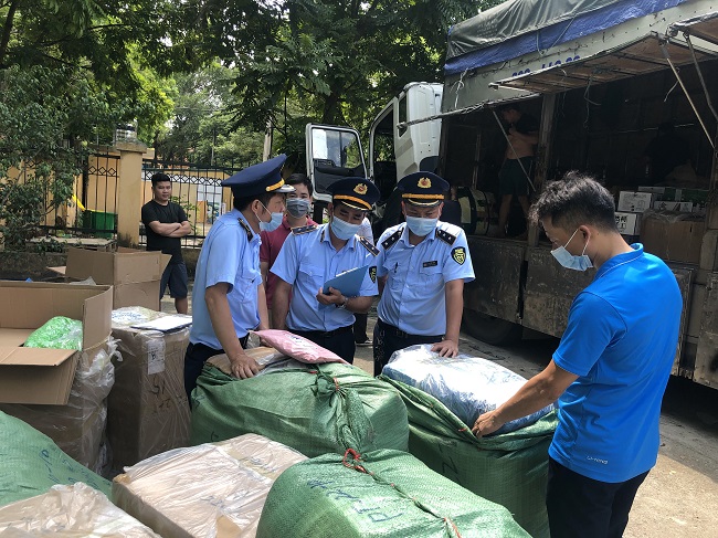 Cục QLTT tỉnh Lạng Sơn là mũi nhọn tấn công chống buôn lậu, gian lận thương mại và hàng giả