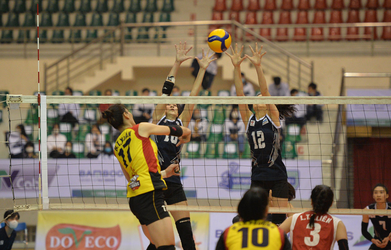 HLV Phạm Minh Dũng đã có sự thay đổi đội hình và tính toán chiến thuật hiệu quả (Ảnh: CuongPV) HLV Phạm Minh Dũng đã có sự thay đổi đội hình và tính toán chiến thuật hiệu quả (Ảnh: CuongPV)