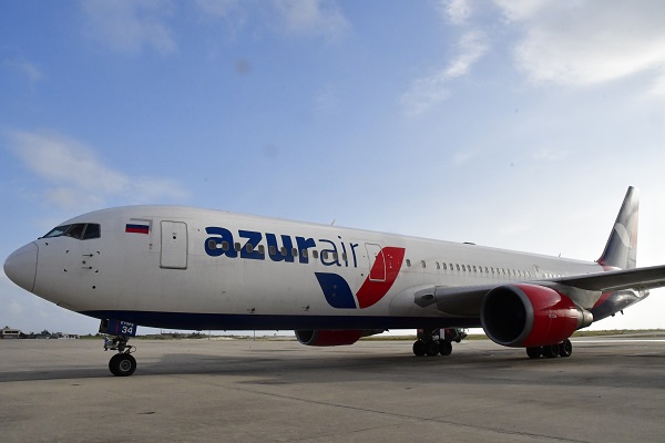Chuyến bay số hiệu ZF 743 của Hãng hàng không Azur Air đến Cảng HKQT Cam Ranh