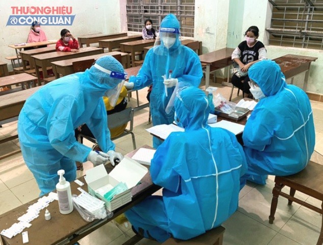 Ngành y tế tỉnh Quảng Nam lấy mẫu diện rộng