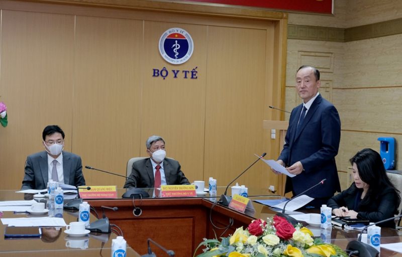 Tiến sỹ Kidong Park, Trưởng Đại diện WHO tại Việt Nam phát biểu tại Lễ phát động kỷ niệm Ngày quốc tế phòng chống dịch bệnh 27/12 được Đại hội đồng Liên Hợp quốc thông qua theo sáng kiến của Việt Nam. Ảnh: Trần Minh