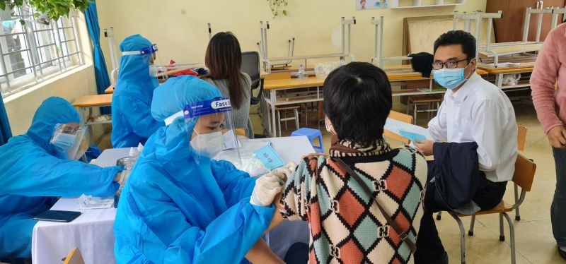 Quảng Ninh “thần tốc” tiêm mũi thứ 3 vaccine phòng Covid-19 cho toàn dân