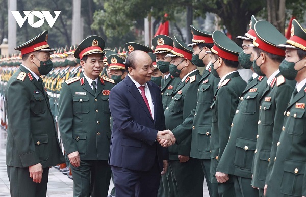 Chủ tịch nước trao Huân chương Bảo vệ Tổ quốc hạng Nhất cho Học viện Quốc phòng