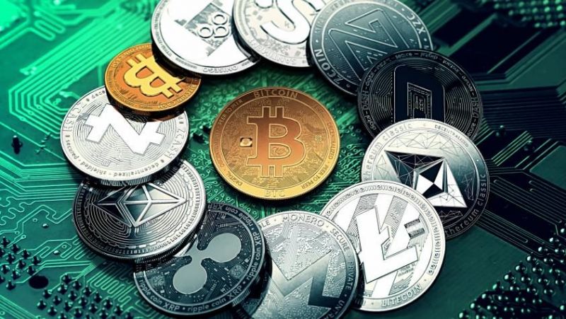 Năm 2022 bùng nổ thị trường tiền điện tử, những vấn đề cần lưu ý cho người mới