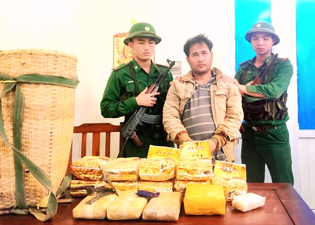 Quyết liệt chống buôn lậu dịp cuối năm ở vùng biên Quảng Trị