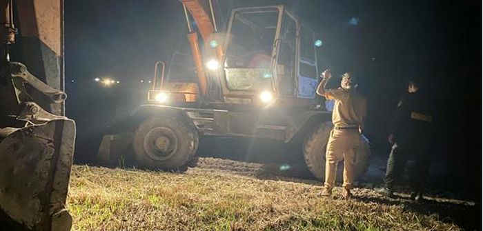 Bắt quả tang nhóm đối tượng khai thác khoáng sản trái phép trong đêm tại An Giang