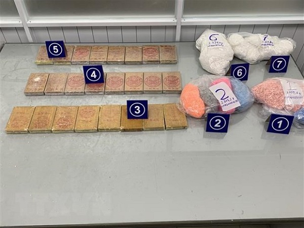 Thu giữ gần 25kg ma túy và 18kg cần sa qua tuyến chuyển phát nhanh tại TP. HCM