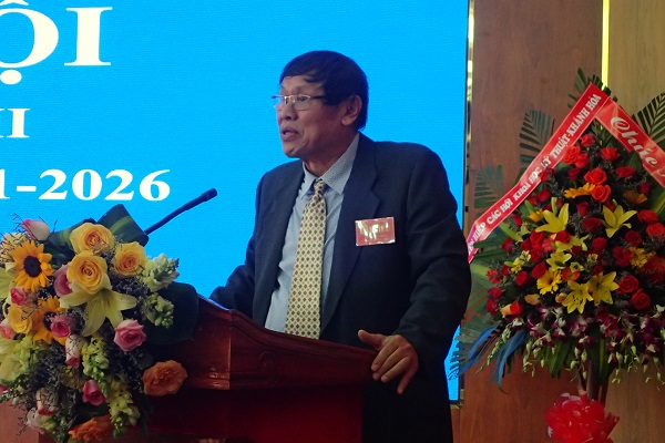 &Ocirc;ng Ch&acirc;u Văn Luận- P. Chủ tịch ki&ecirc;m Tổng thư k&yacute; Hội tr&iacute; thức đọc B&aacute;o c&aacute;o