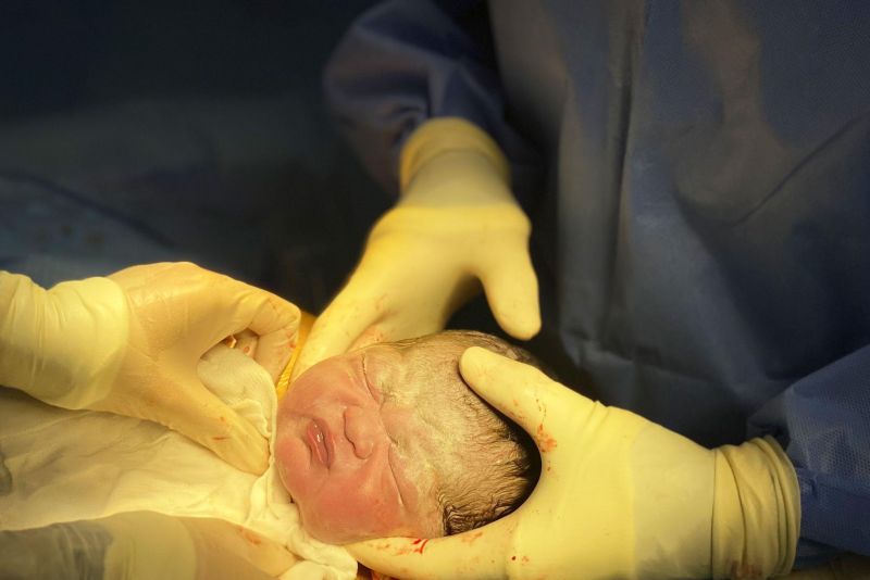 Bé gái thứ 2 chào đời trong đêm giao thừa 2022 tại BVĐK Tâm Anh TP.HCM