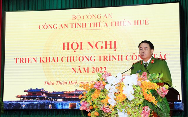 Thiếu tướng Lê Quốc Hùng, thứ trưởng Bộ Công an phát biểu chỉ đạo hội nghị