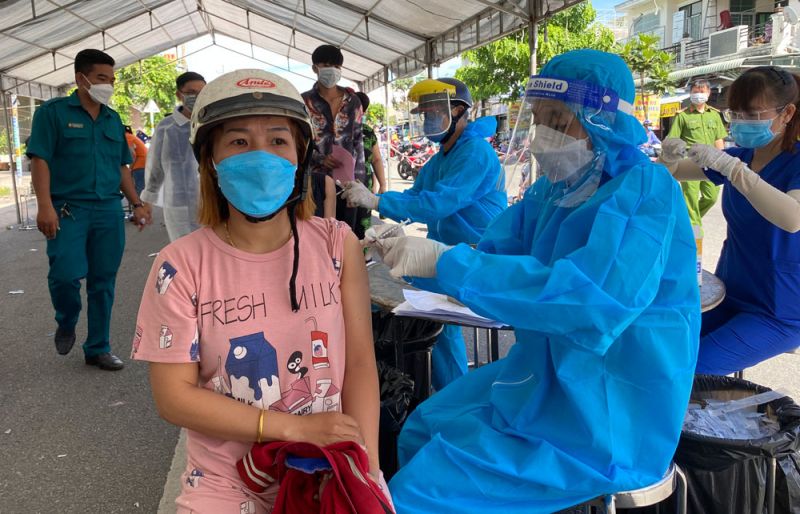 Bình Dương triển khai tiêm hơn 400.000 liều vaccine phòng Covid-19 từ ngày 08-11/01/2022