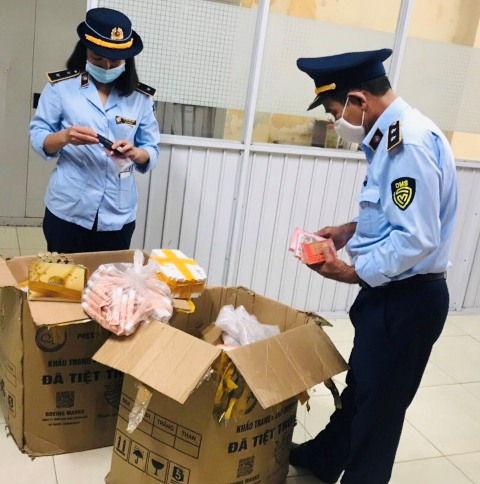 Thừa Thiên Huế: Cao điểm chống buôn lậu, gian lận thương mại, hàng giả dịp Tết Nguyên đán