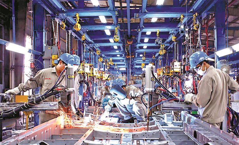 Chính phủ nêu loạt giải pháp phát triển phục hồi kinh tế - xã hội năm 2022