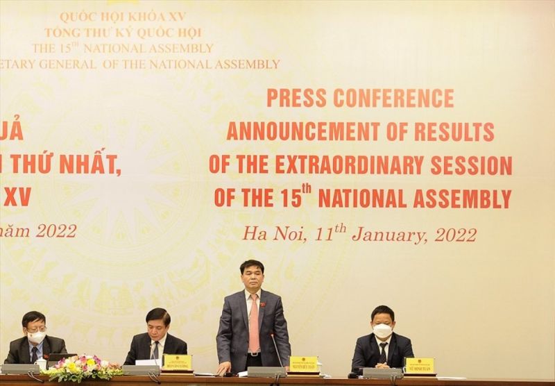 Tăng thuế chứng khoán, bất động sản cần lắng nghe từ hai phía