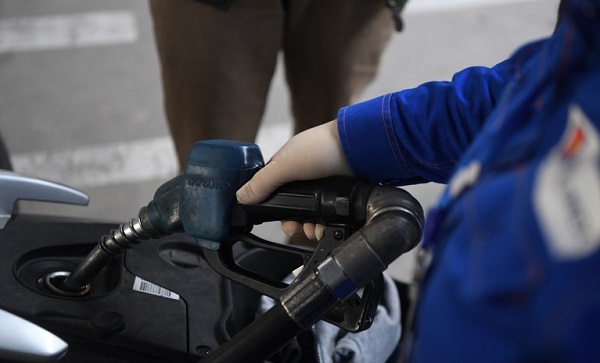 Từ 15h chiều ngày 11/1, xăng E5 RON 92 sẽ tăng thêm 600 đồng/lít