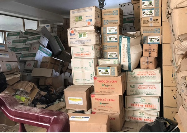 Phát hiện, thu giữ hơn 400.000 chai thuốc bảo vệ thực vật hết hạn sử dụng tại An Giang