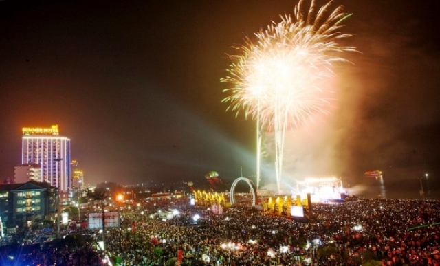 Nghệ An ra Chỉ thị tạm dừng bắn pháo hoa và tổ chức các loại hình lễ hội dịp Tết Nguyên đán