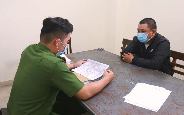 Công an quận Hải Châu bắt đối tượng chuyên cho tiểu thương các chợ vay nặng lãi