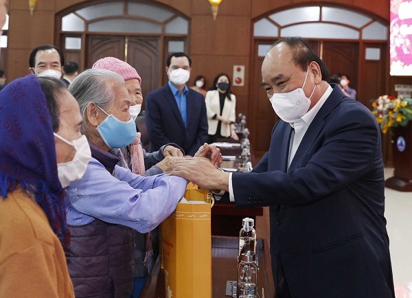 Chủ tịch nước chúc Tết gia đình chính sách, khó khăn tại Đà Nẵng